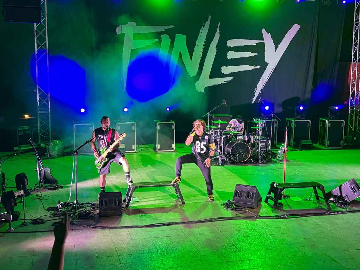 Finley in concerto a Zafferana Etnea