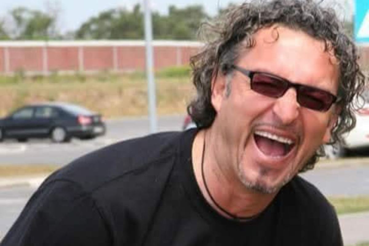 Lutto nel mondo del giornalismo, addio al cameraman e scrittore Francesco Saccente: aveva 61 anni