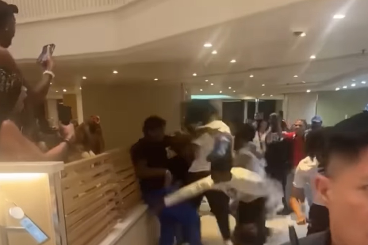 VIDEO | Maxi rissa sulla nave da crociera: il movente legato alle crocchette di pollo