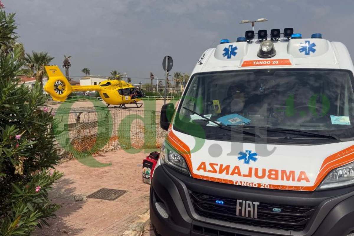 VIDEO | Tragedia al mare a San Leone: rischia di annegare, viene soccorso e muore per malore