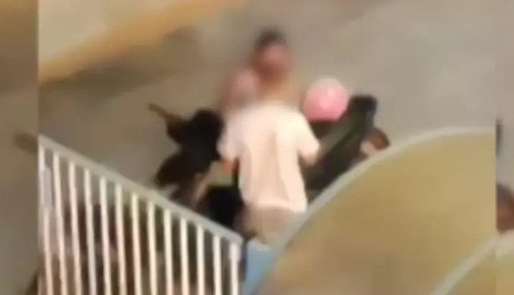 “Guardami negli occhi”, poi le afferra il collo: shock a Palermo