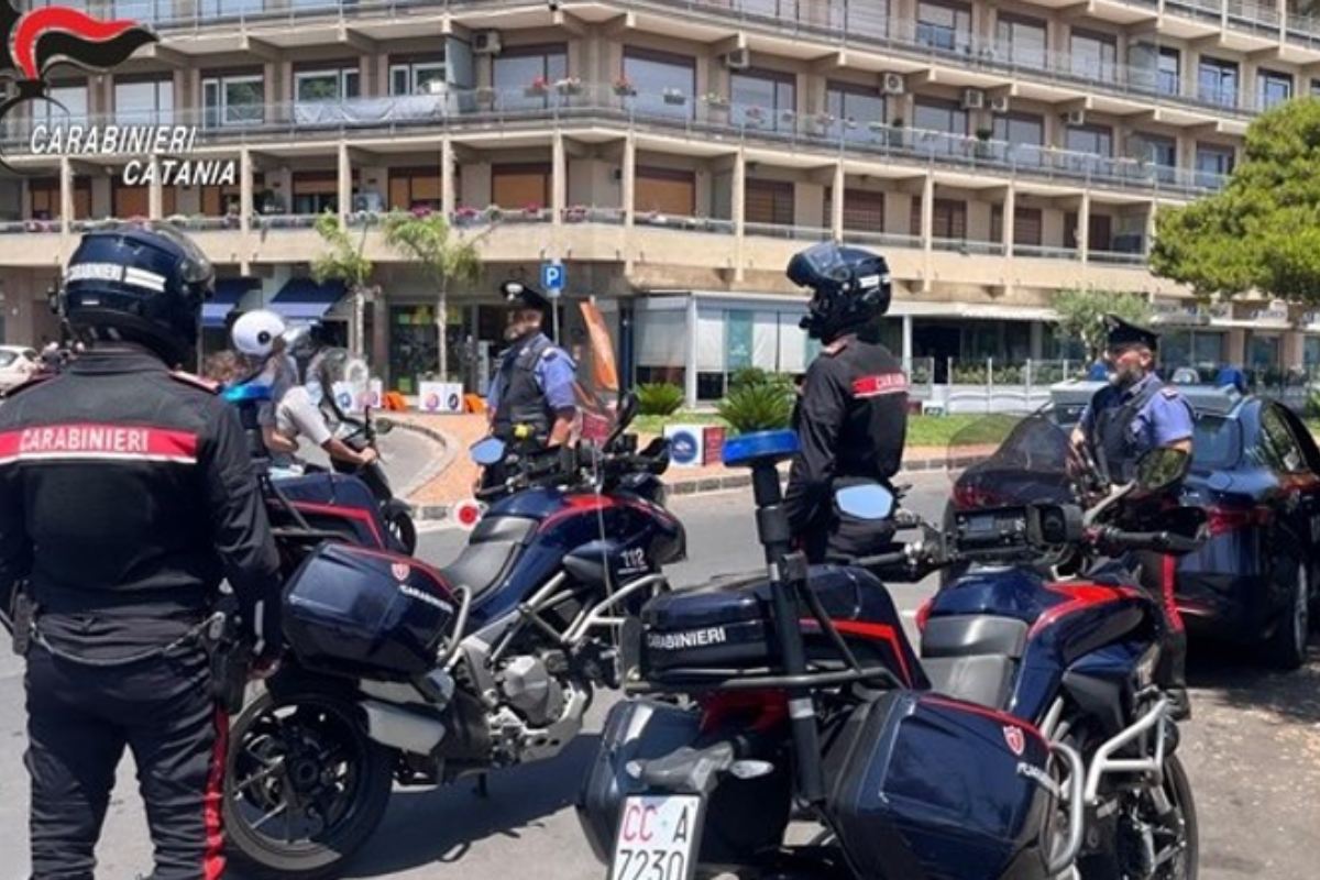 Viola i domiciliari, viene riconosciuto e tenta di rientrare: arrestato un 39enne a Catania