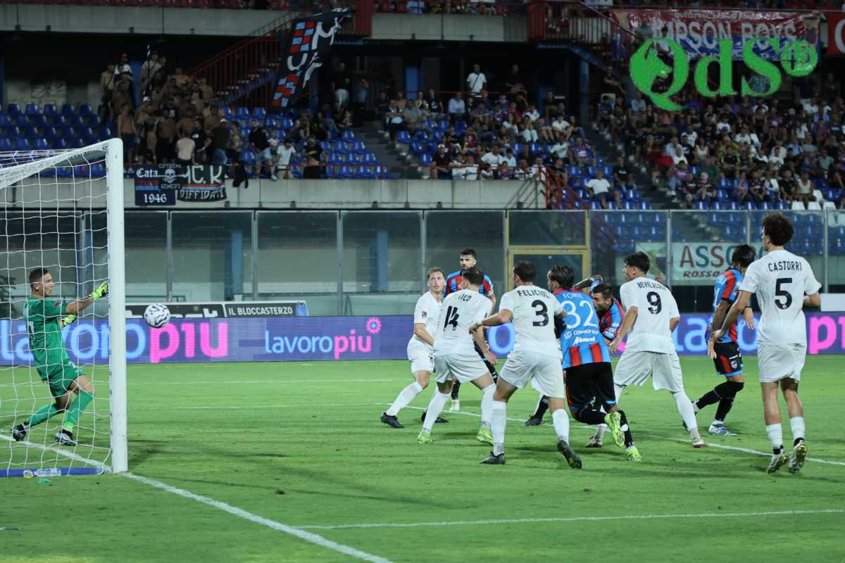 FOTO | Catania, esordio da urlo: 6-0 al Foggia davanti al proprio pubblico