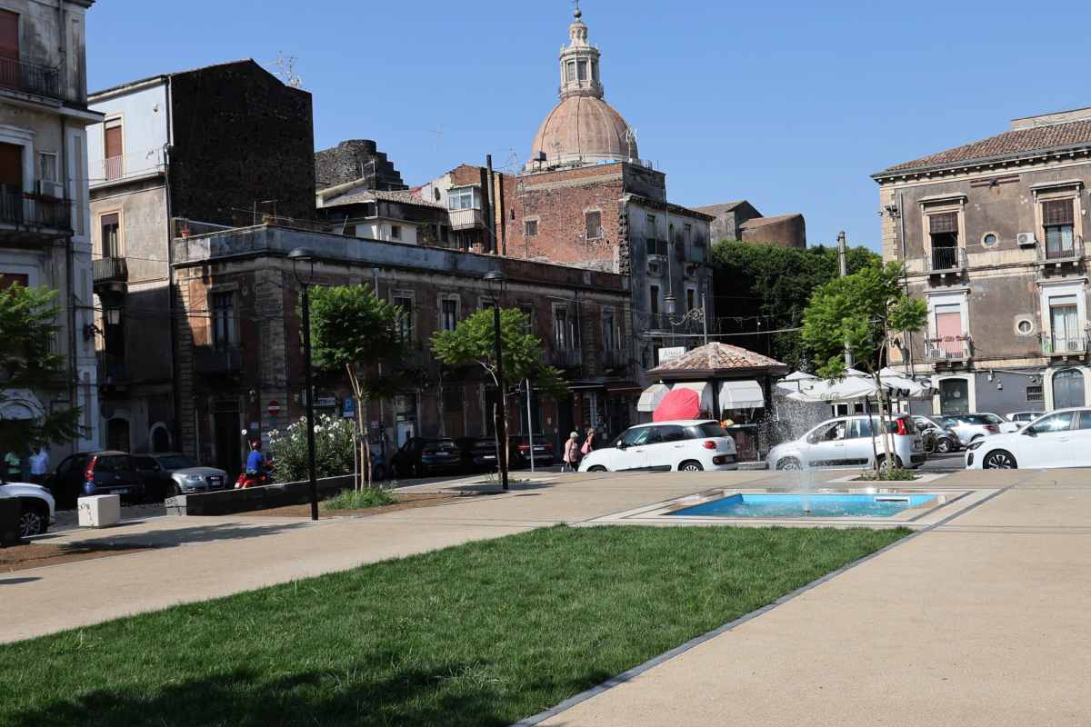 FOTO | Catania, inaugurata la nuova piazza Santa Marta: presenti il sindaco Trantino e il ministro Musumeci FOTO | Catania, inaugurata la nuova piazza Santa Marta: presenti il sindaco Trantino e il ministro Musumeci