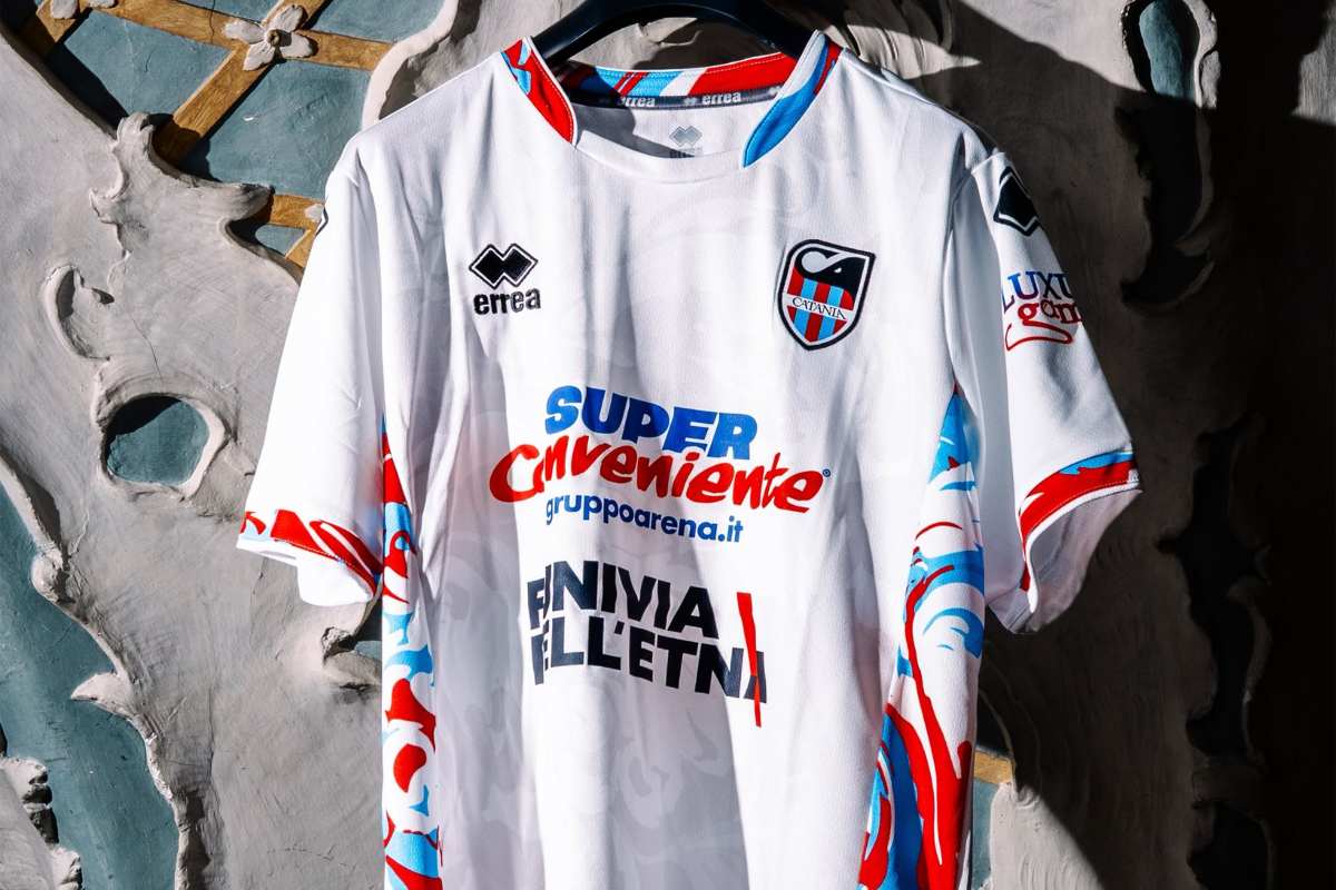 FOTO | Catania, ecco la seconda e la terza maglia per la stagione 2025/26