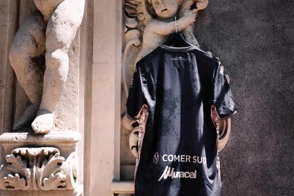 FOTO | Catania, ecco la seconda e la terza maglia per la stagione 2025/26