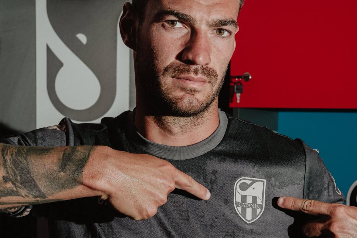 FOTO | Catania, ecco la seconda e la terza maglia per la stagione 2025/26