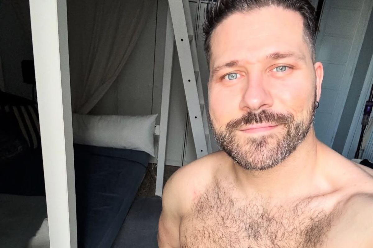 Elio Finocchio eletto gay più bello d’Italia: “Spesso litigo col mio corpo. Limiterei le app di incontri” Elio Finocchio eletto gay più bello d’Italia: “Spesso litigo col mio corpo. Limiterei le app di incontri”