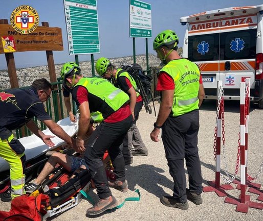 Escursionista ferito a Cavagrande del Cassibile: intervento del Soccorso Alpino