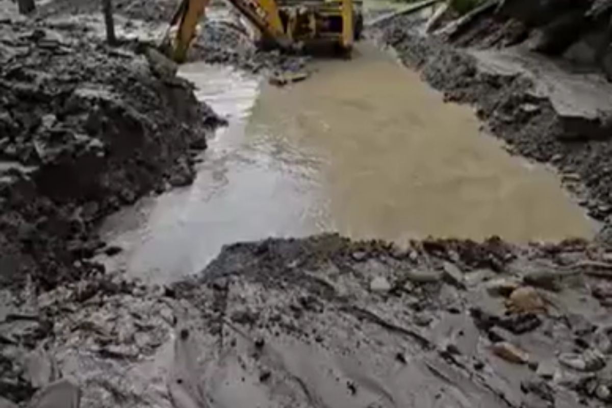 VIDEO | Disastro in India, frana cancella intero villaggio in 15 secondi: 200 dispersi e almeno 5 morti