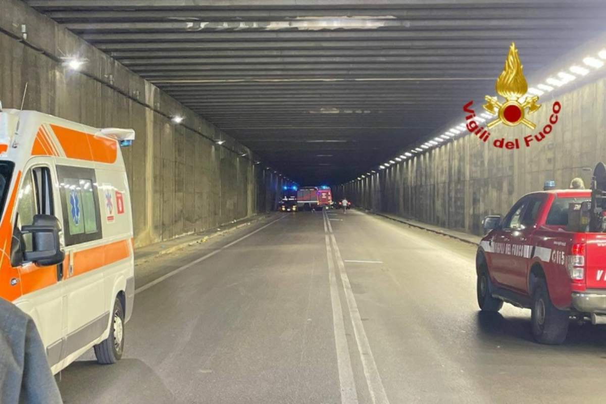 Gravissimo incidente ad Avola, frontale fra due auto: due feriti, uno è gravissimo