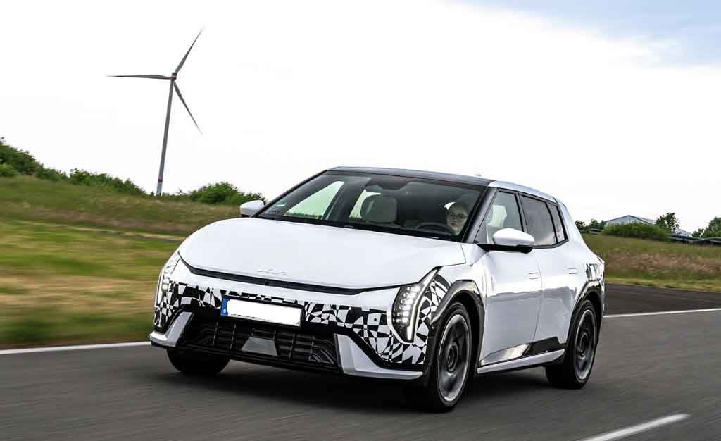 Con Kia EV4 un nuovo approccio al segmento C: praticità, design innovativo e assistenza avanzata