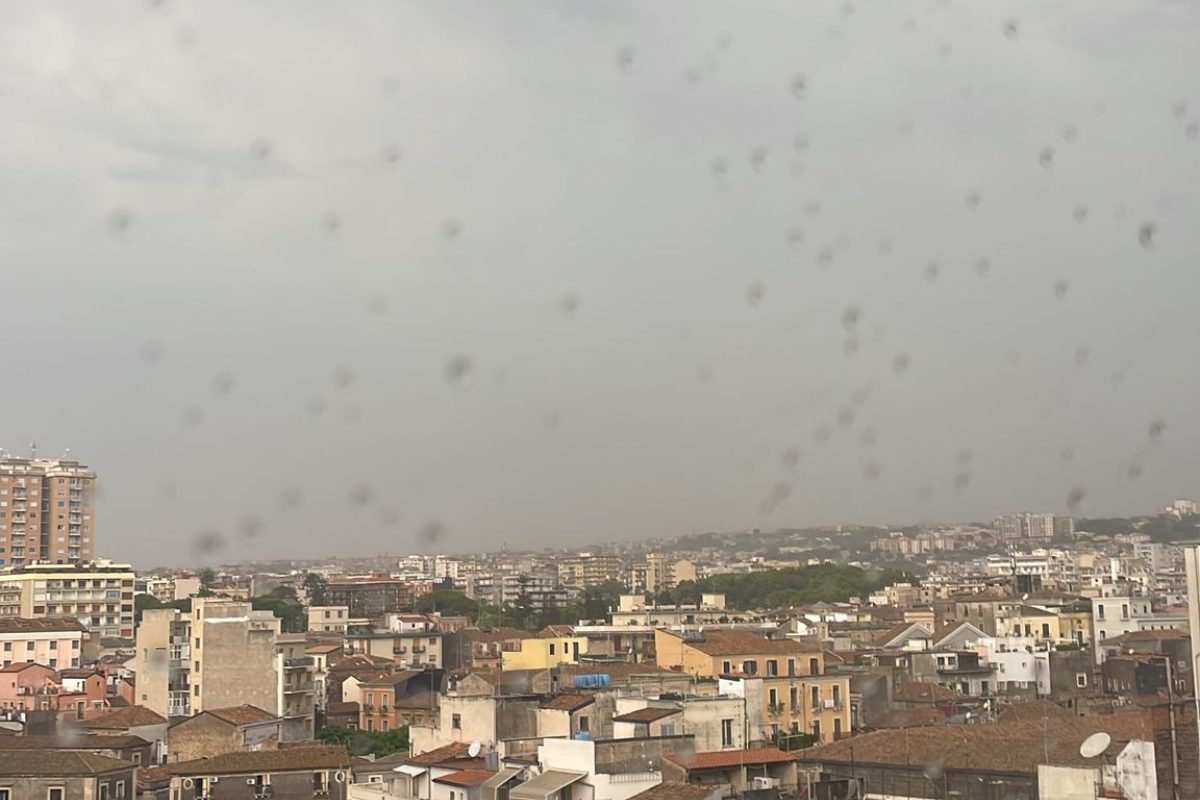 VIDEO | Il maltempo colpisce la provincia di Catania: tempesta di pioggia, fulmini e vento