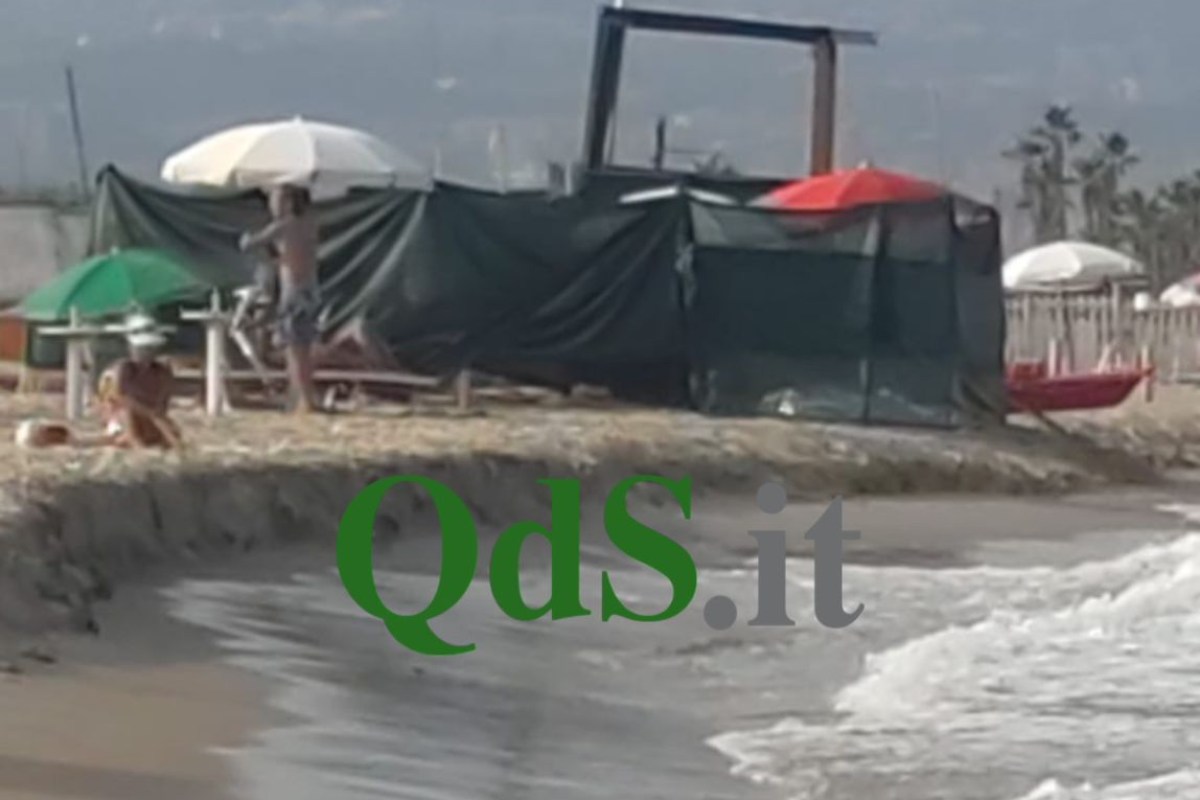 Tragedia alla Plaia di Catania, morto per un bagnante dopo un malore in acqua