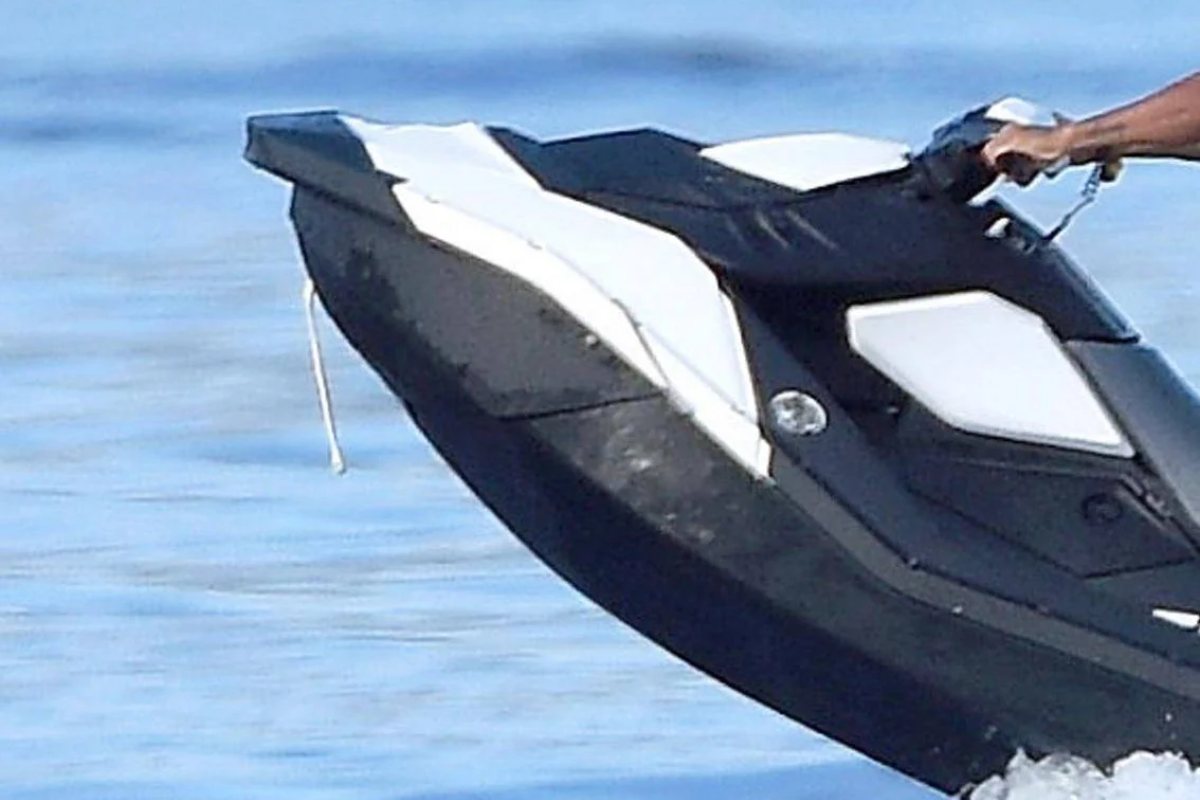 Ragazzino di 13 anni guida moto d’acqua, multa di 3.600 euro