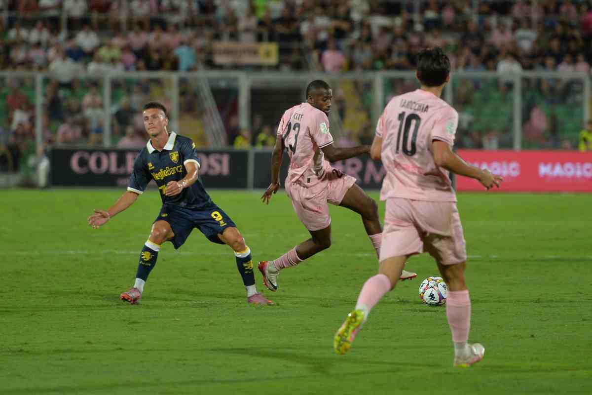 FOTO| Palermo, 0-0 al “Barbera” col Frosinone: i rosanero a 4 punti