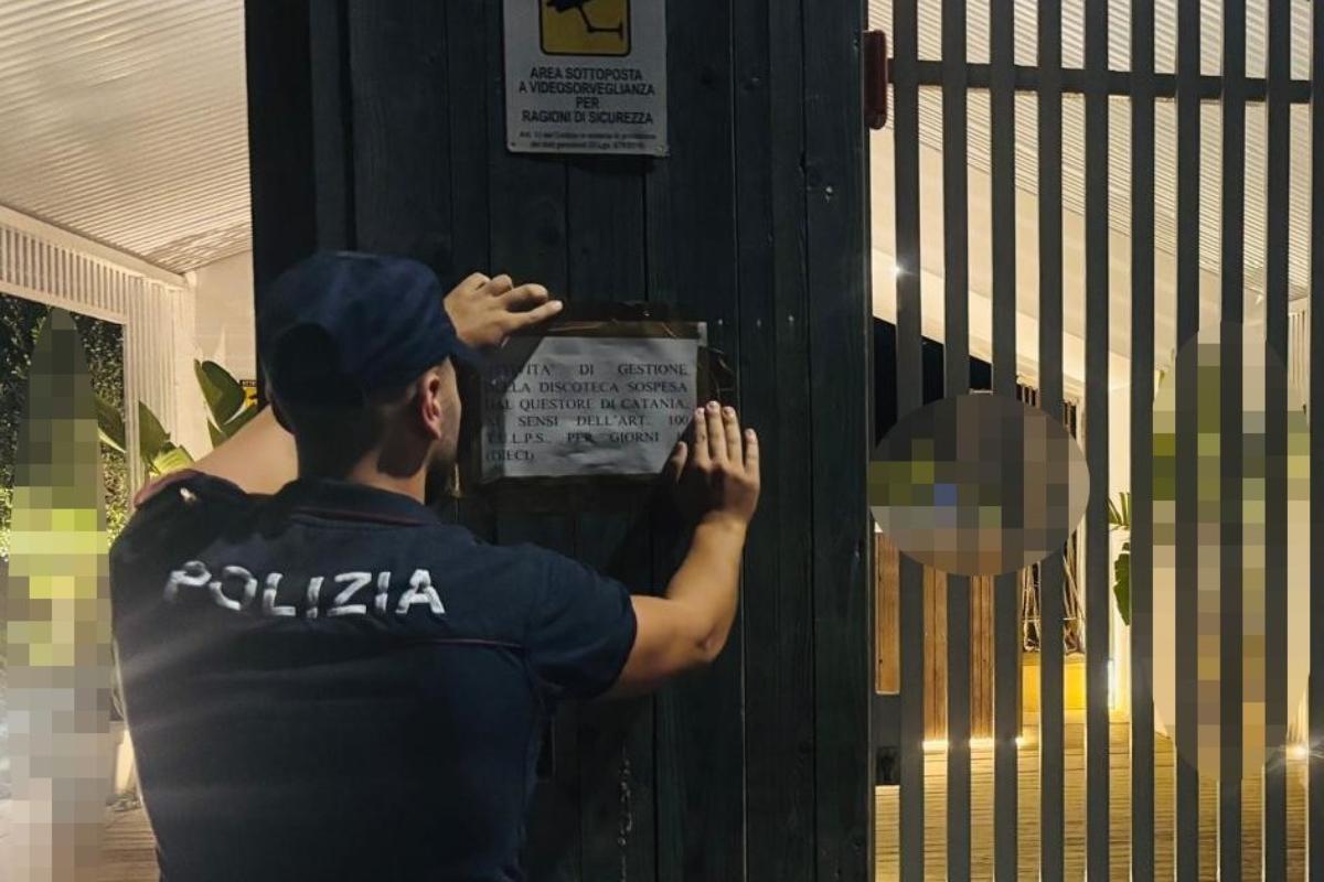 Calci e pugni in pista da ballo in un lido della scogliera a Catania: sospesa una discoteca