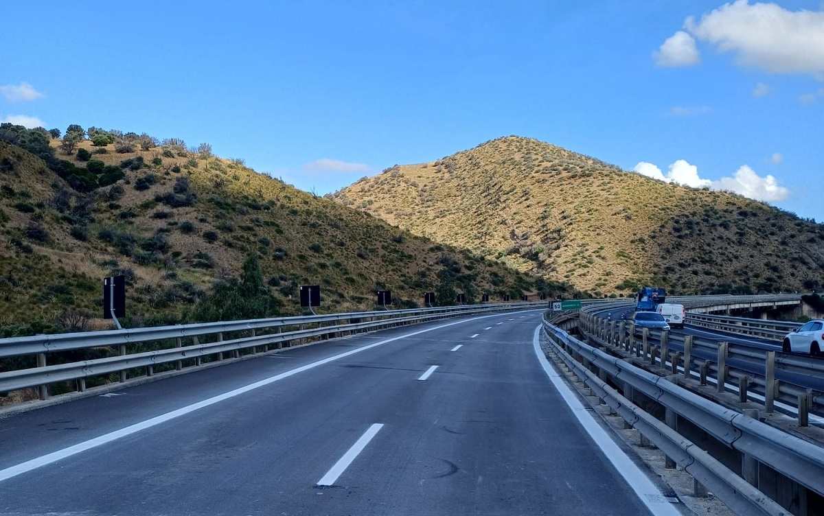 Lavori sulla A19, senso unico alternato sulle rampe dello svincolo di Enna