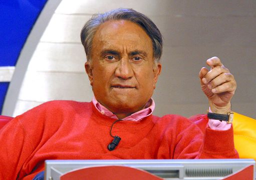 Addio Emilio Fede, cinquanta anni di giornalismo televisivo