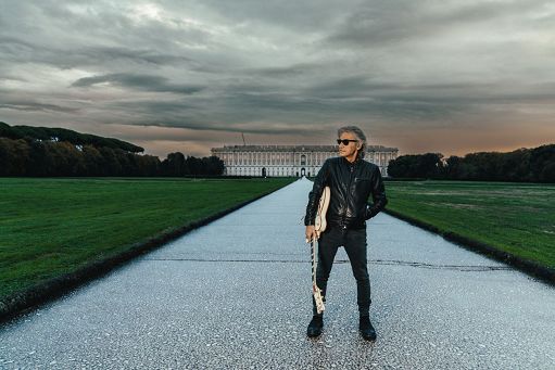 Ligabue alla Reggia di Caserta, da domani la festa. Sabato il concerto