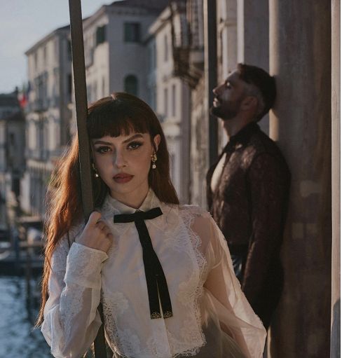 ”Piazza San Marco”, fuori il nuovo singolo di Annalisa con Mengoni