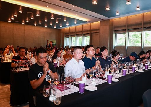Vino, dal 15 al 19 settembre l’ottavo “Vinitaly China Roadshow”