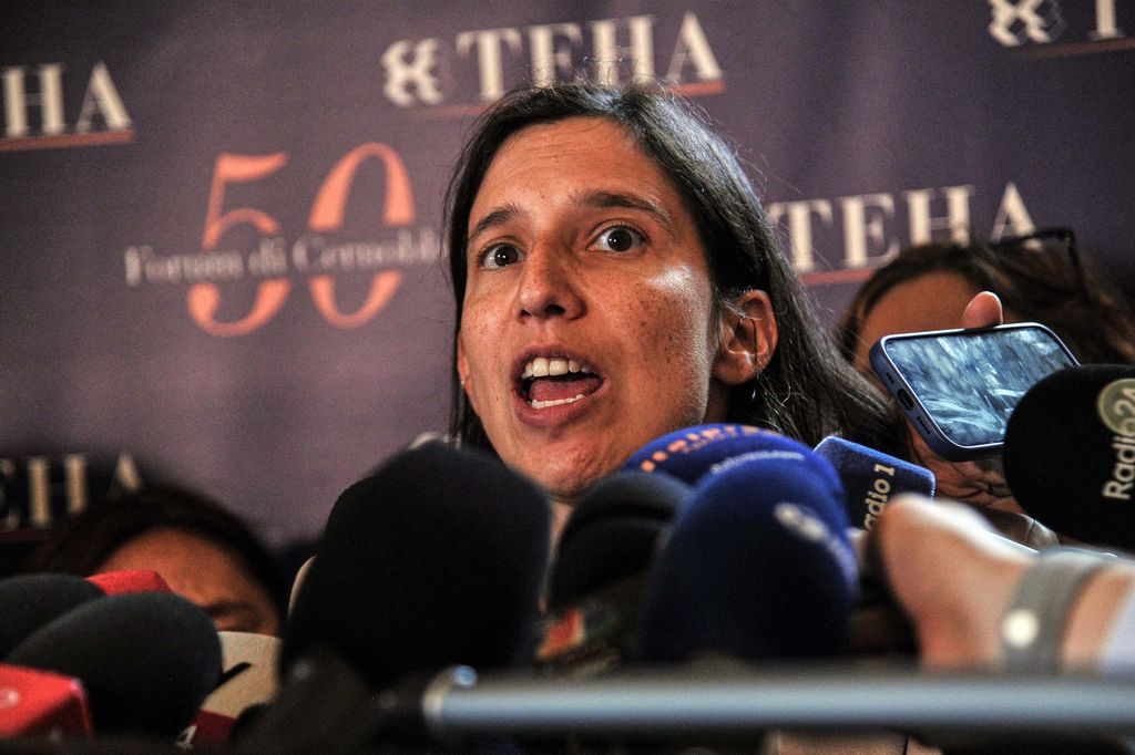 Sull’Ucraina fischi a Schlein a Festa Fatto,interviene Travaglio Sull’Ucraina fischi a Schlein a Festa Fatto,interviene Travaglio