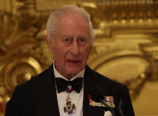 Usa-Gb, Re Carlo elogia “impegno personale” di Trump per risolvere guerre