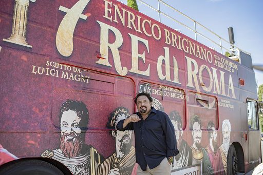 Teatro, torna Brignano con “I 7 Re di Roma”: si parte dal Sistina