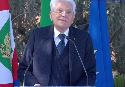 Mattarella: solidarietà trasforma e produce sviluppo e benessere