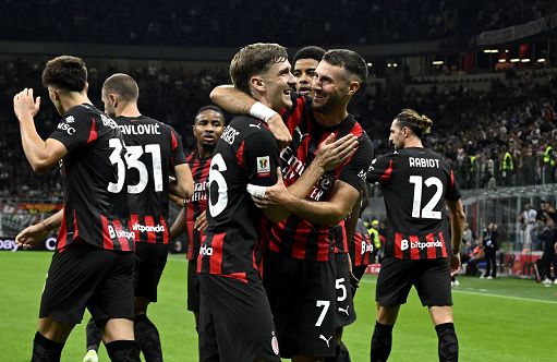 Calcio, Allegri batte il Napoli, il Milan è formato scudetto