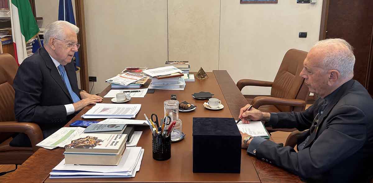 Mario Monti: “Meloni promossa sui conti pubblici ma ora al Paese servono riforme strutturali” Mario Monti: “Meloni promossa sui conti pubblici ma ora al Paese servono riforme strutturali”