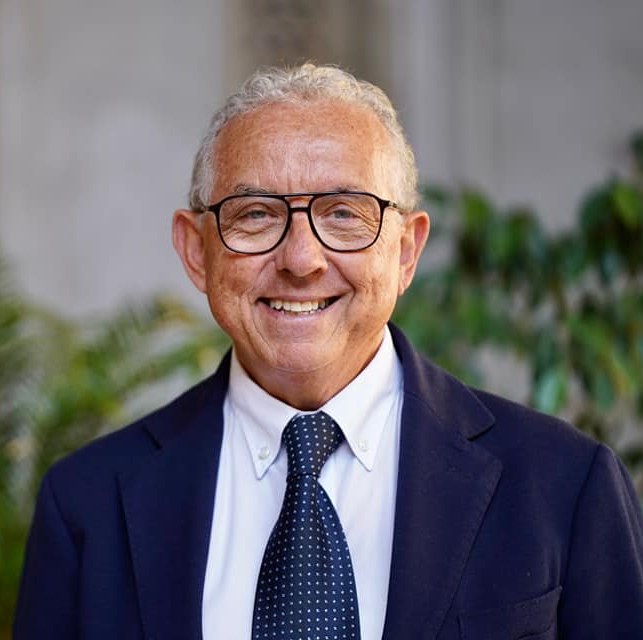 Costosa, precaria e insicura: in Sicilia la scuola sempre più un diritto azzoppato Costosa, precaria e insicura: in Sicilia la scuola sempre più un diritto azzoppato