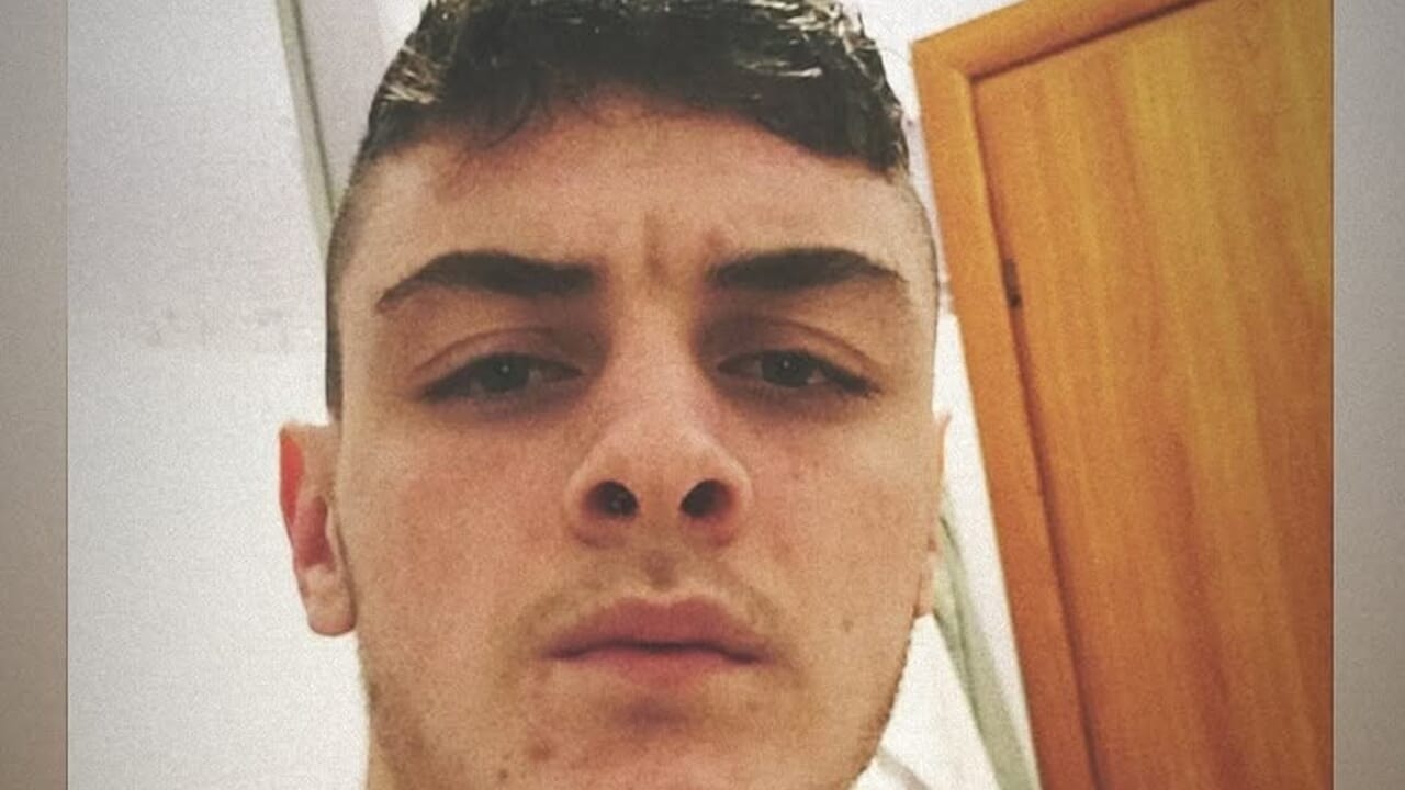 Tragedia infinita a Messina: addio al 20enne travolto in scooter sulla Litoranea Tragedia infinita a Messina: addio al 20enne travolto in scooter sulla Litoranea