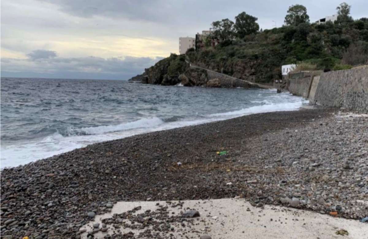 Stagione di cantieri contro i disastri provocati dall’erosione costiera nel Messinese: i progetti