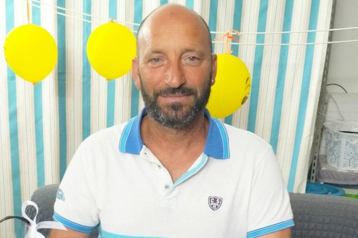 Si getta in mare e salva tre bambini, si prega per Gaetano Buglisi: “Orgogliosi di te”