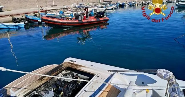 Gommone prende fuoco, paura a Capo Gallo: ferita una donna