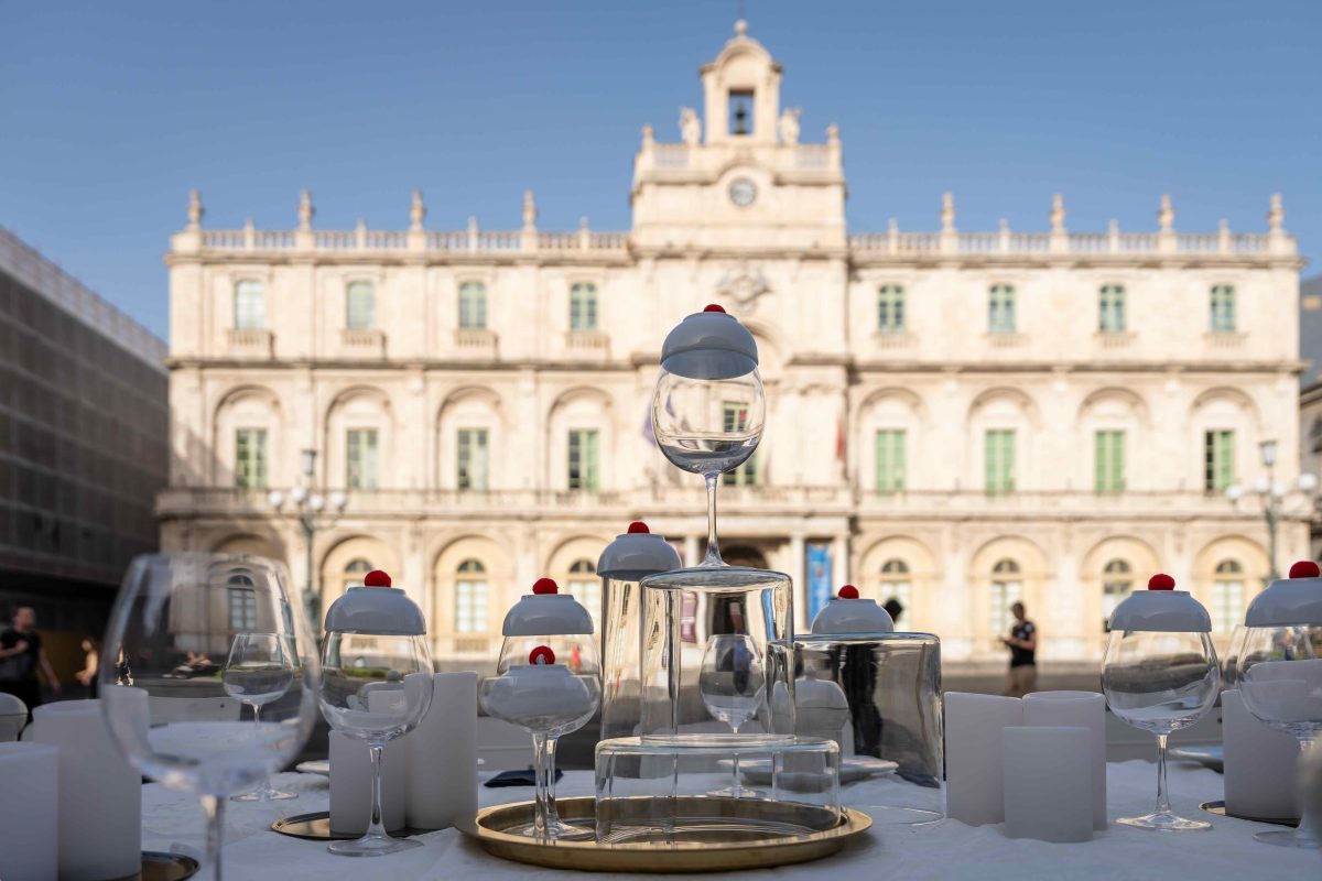Convivialità a tavola: il cuore pulsante della vita in Sicilia