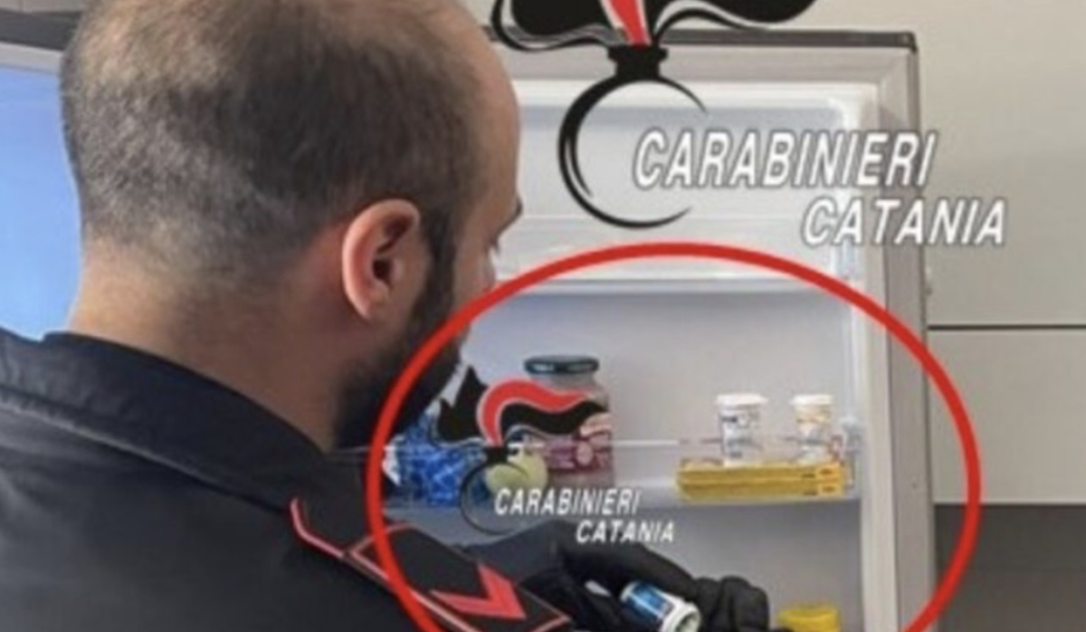 Spaccio di droga a Catania, in manette un 22enne e un 21enne