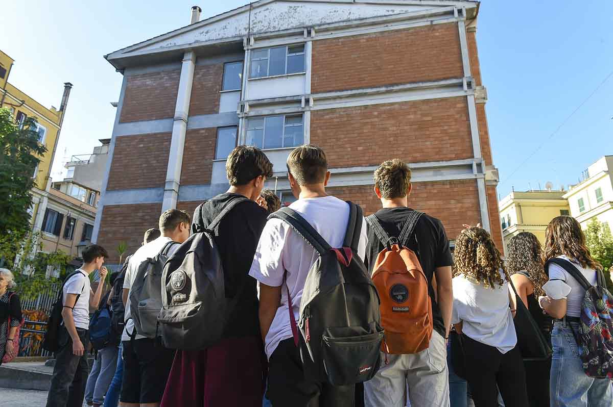 In arrivo nuove borse di studio da 500 euro per gli studenti meritevoli: come fare domanda e il bando