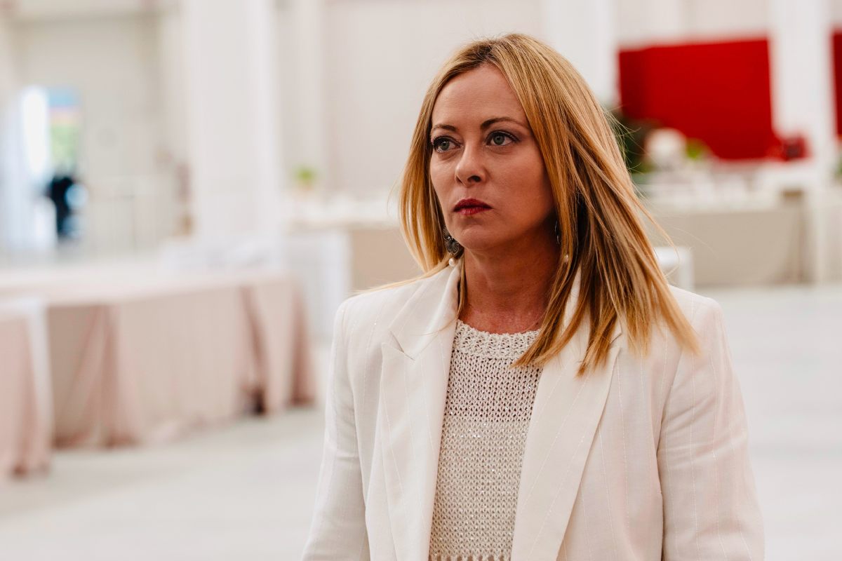 Il centrodestra vince nelle Marche e “incassa” l’Acquaroli bis: ora c’è la Calabria nel mirino