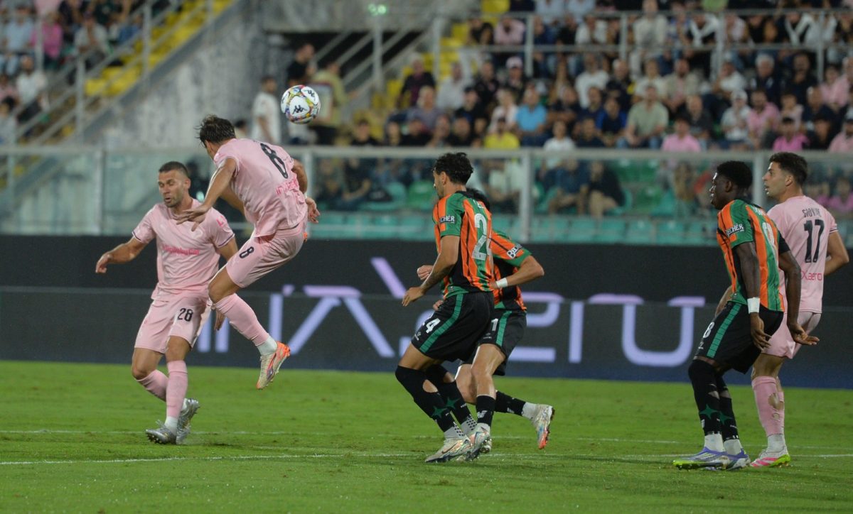 Serie B, il Frosinone strapazza il Cesena e aggancia il Modena in vetta. Palermo terzo in solitaria