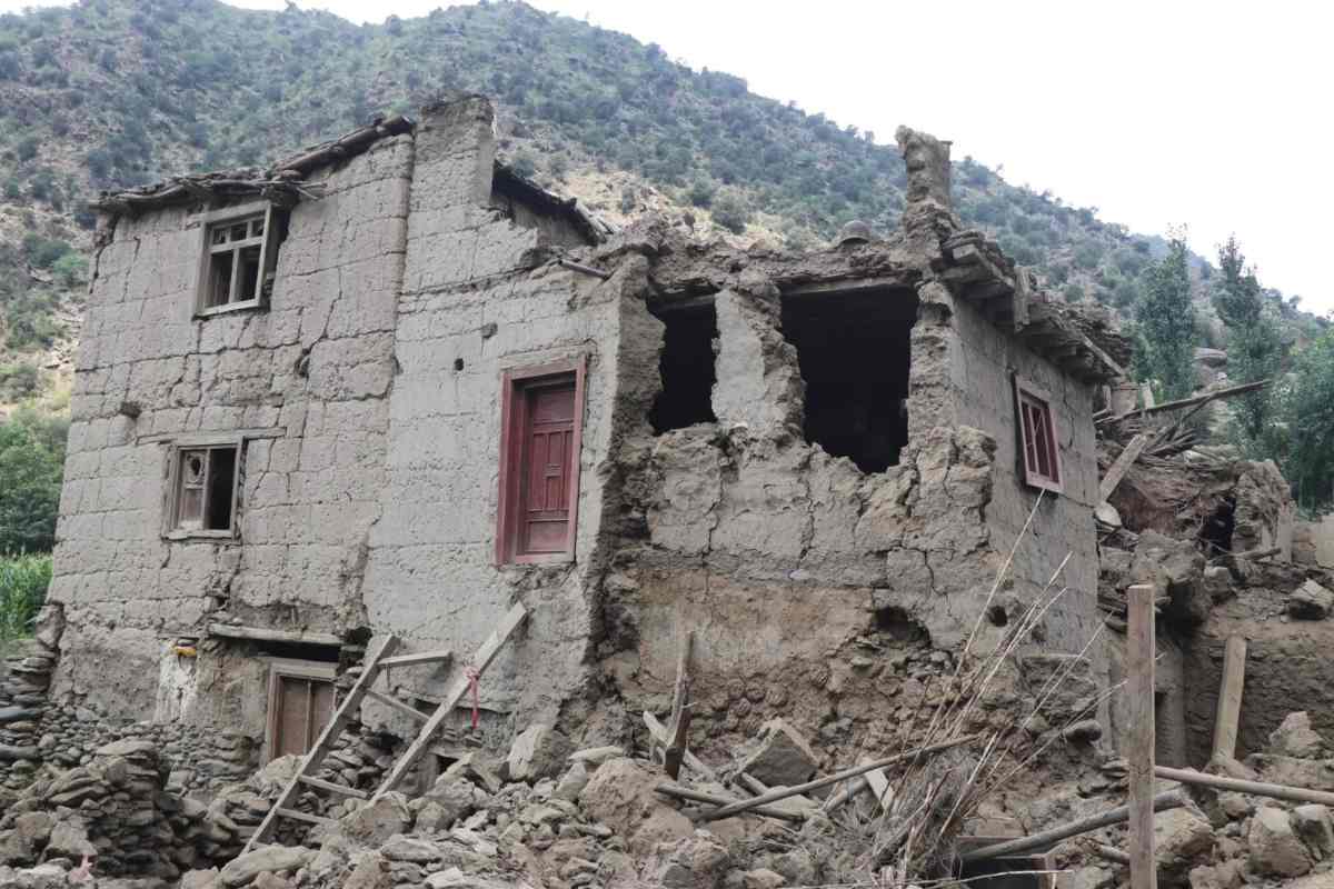 Terremoto in Afghanistan, salgono a 1.124 i morti e oltre 3200 feriti