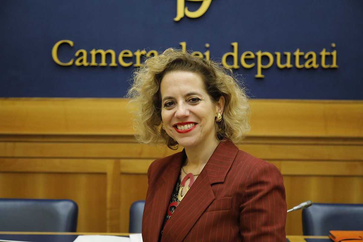 Costosa, precaria e insicura: in Sicilia la scuola sempre più un diritto azzoppato Costosa, precaria e insicura: in Sicilia la scuola sempre più un diritto azzoppato