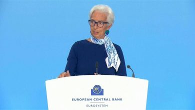 Banche, Lagarde: non allentare le regole, ma aumentarle su non banche