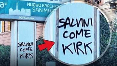 Sciopero, scritta “Salvini come Kirk” a Genova in corso Europa