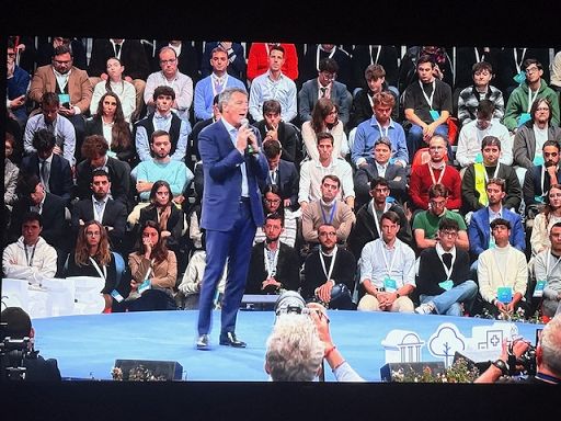 Renzi a Meloni: leader non è chi cavalca odio per estremizzare Paese