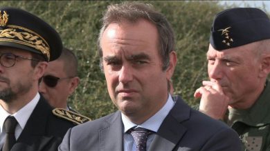 Lecornu: volontà di avere bilancio per Francia entro 31 dicembre