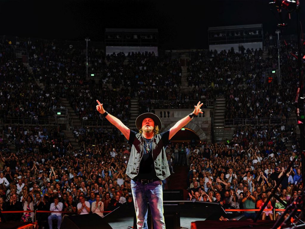 Zucchero chiude con un grande successo le sue 12 date all’Arena Zucchero chiude con un grande successo le sue 12 date all’Arena