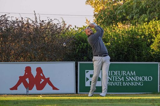 Golf, Italian Pro Tour: Vecchi Fossa in vetta al Parma Alps Open Golf, Italian Pro Tour: Vecchi Fossa in vetta al Parma Alps Open